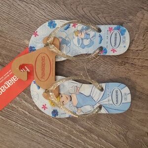 Havaianas x Disney Cinderella Sandals